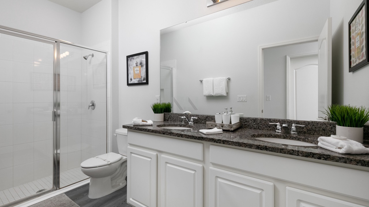 Photo of Bathroom in Loughman