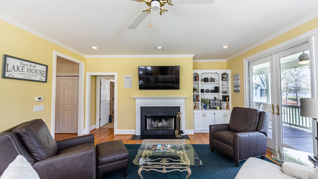Photo of Livingroom in Eatonton