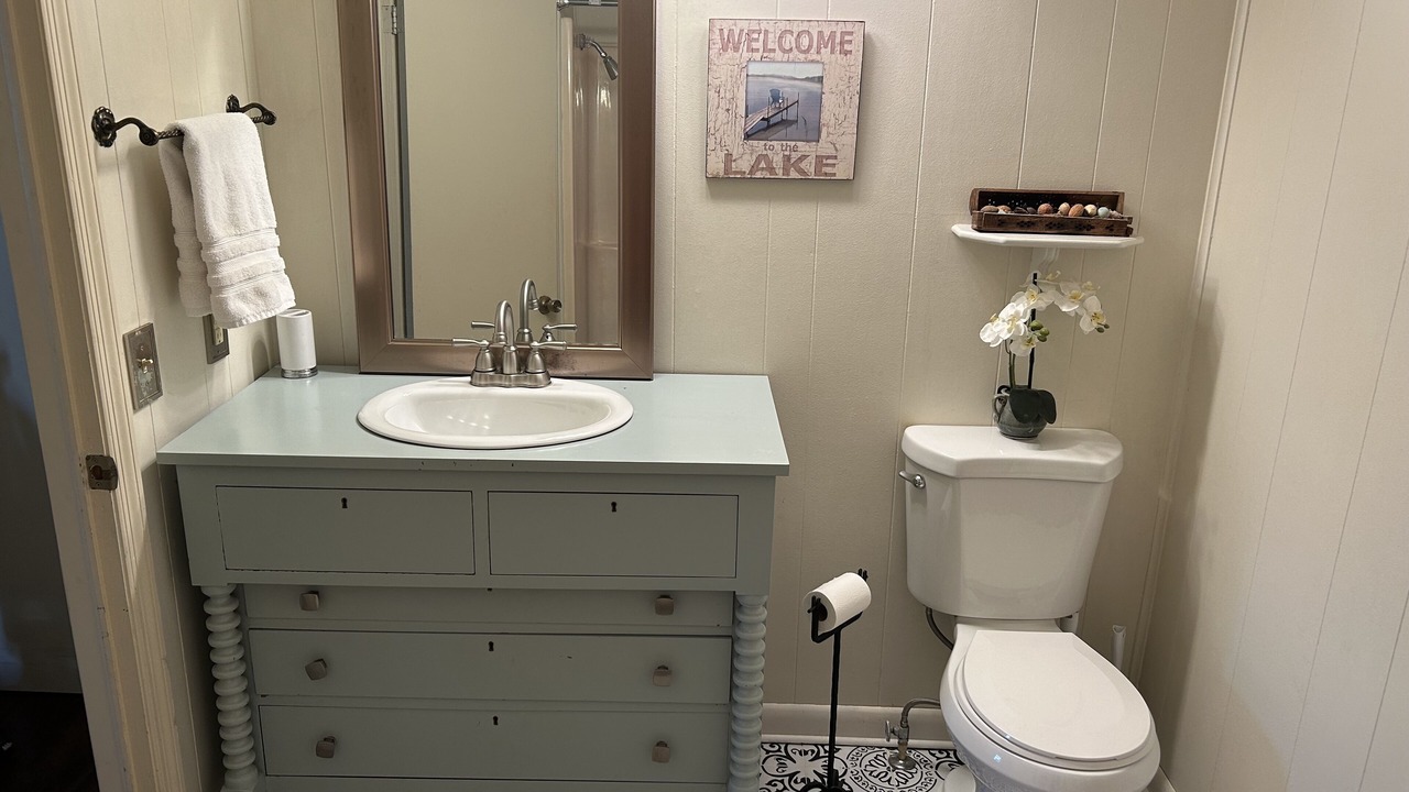 Photo of Bathroom in Jacksons' Gap
