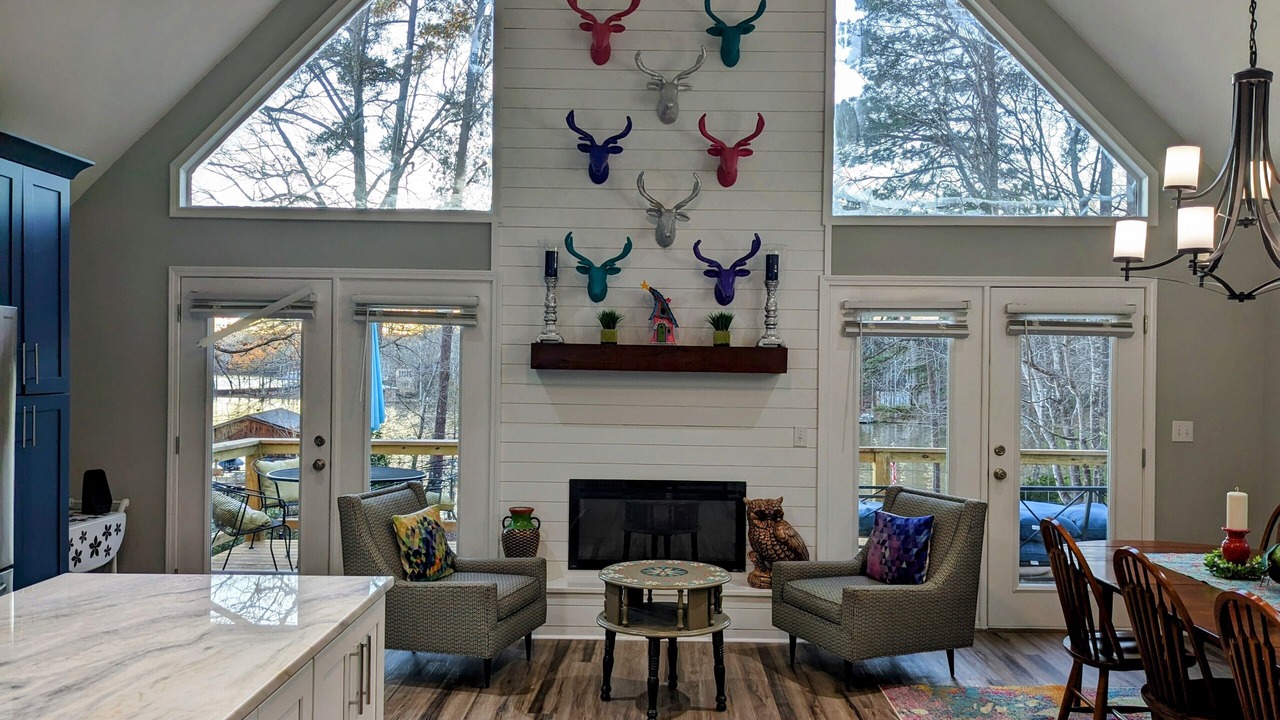 Photo of Livingroom in Eatonton