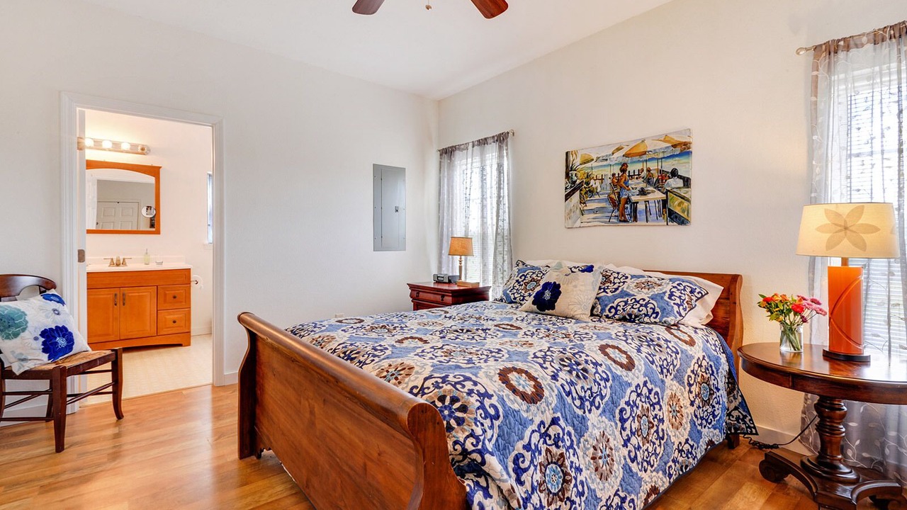 Photo of Bedroom in Waveland