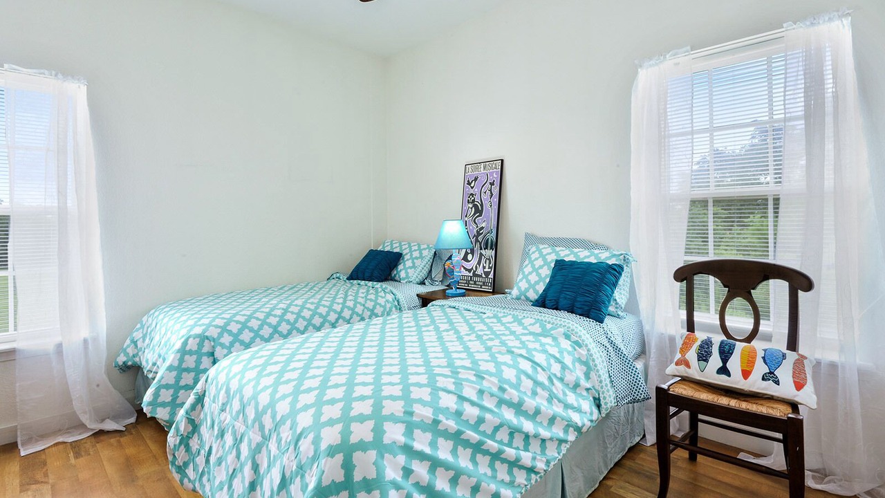 Photo of Bedroom in Waveland