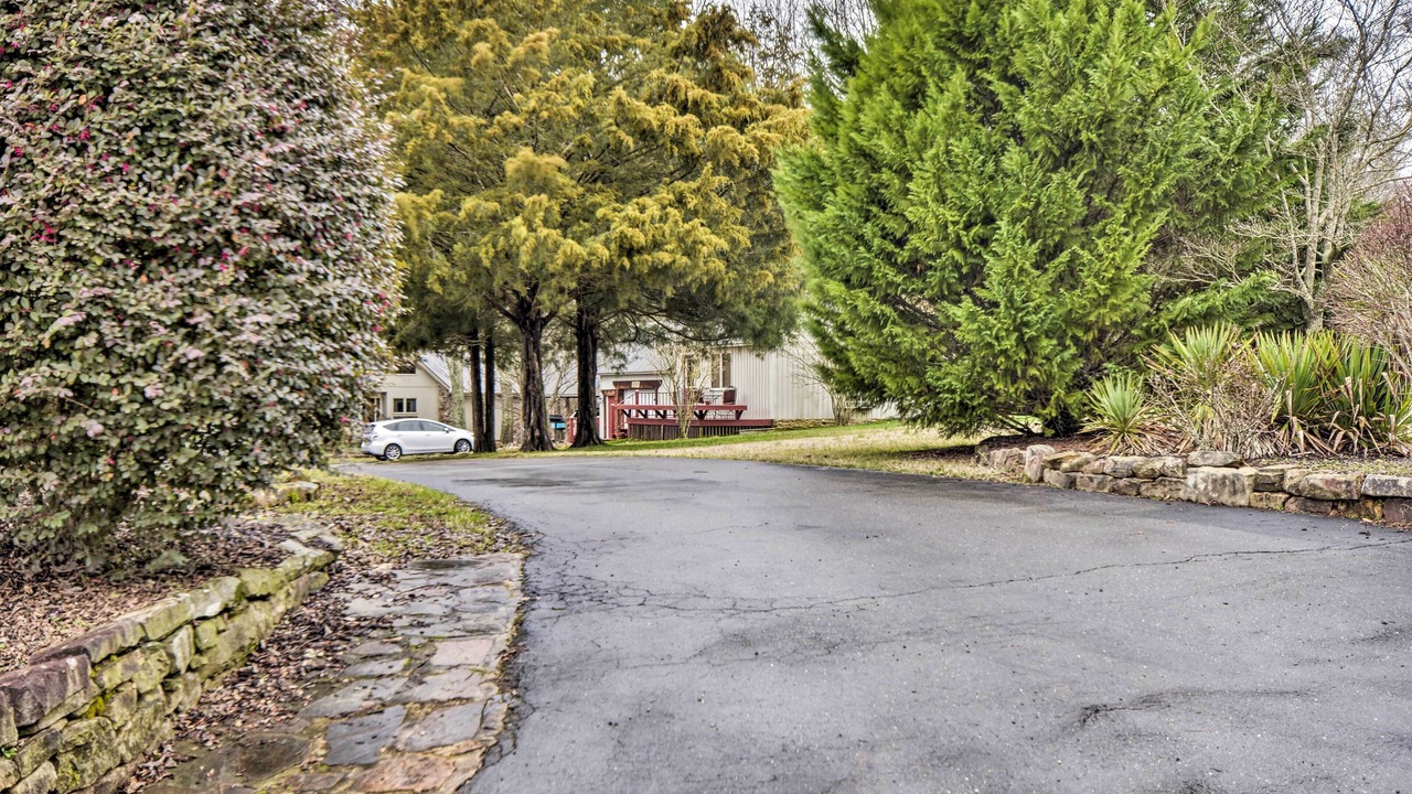 Photo of Outdoor in Groveoak
