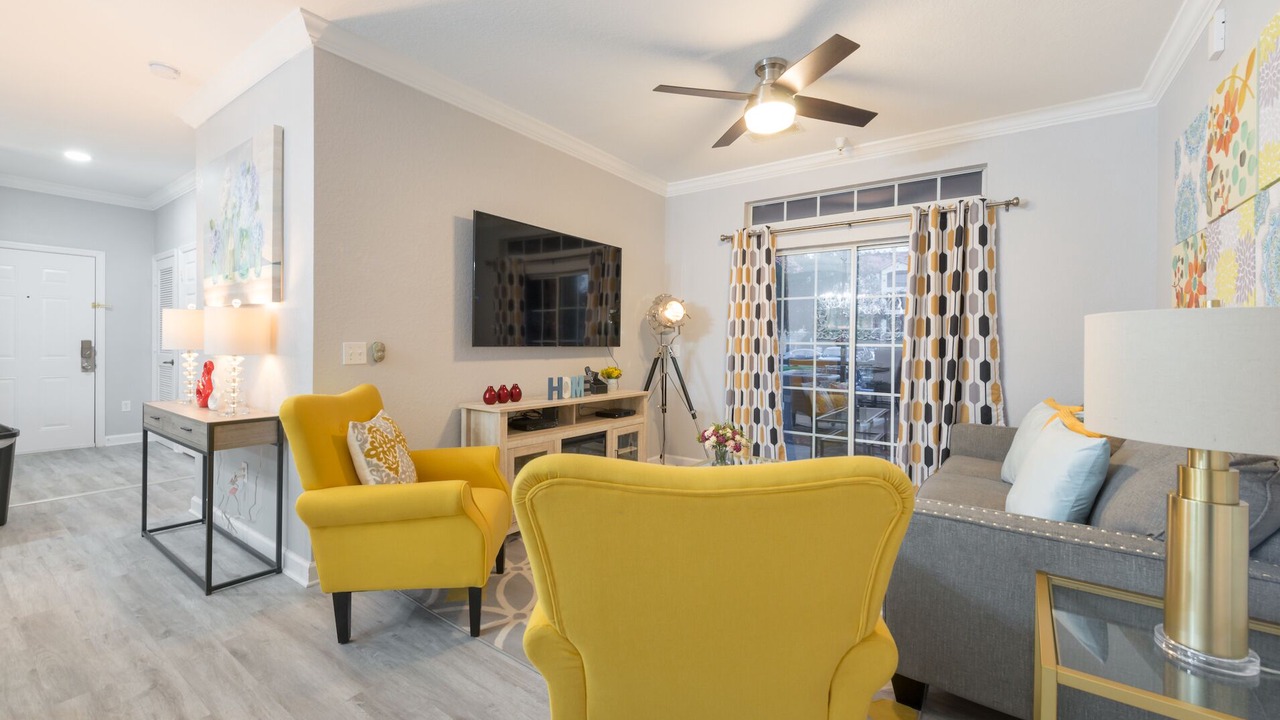 Photo of Livingroom in Four Corners