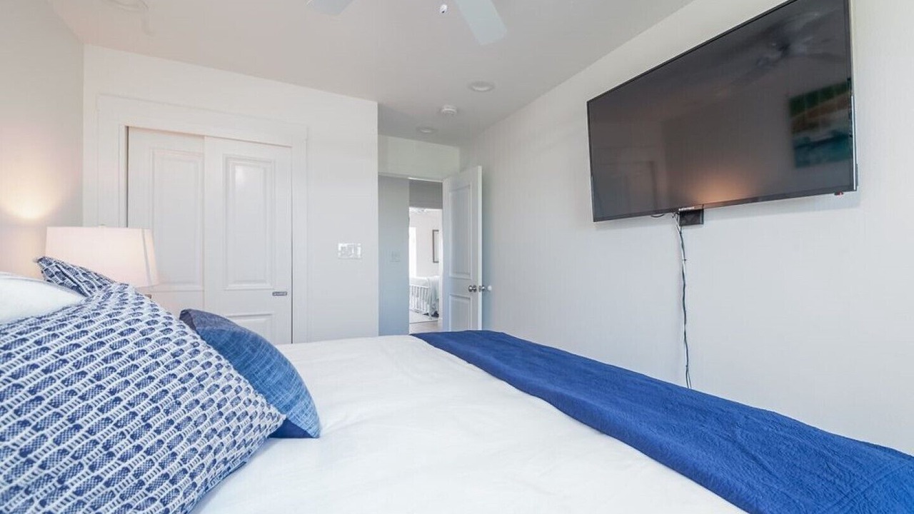 Photo of Bedroom in Ono Island