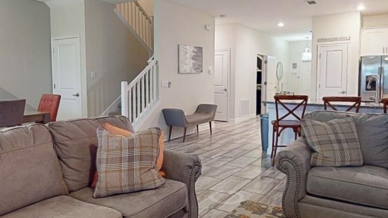 Photo of Livingroom in Davenport