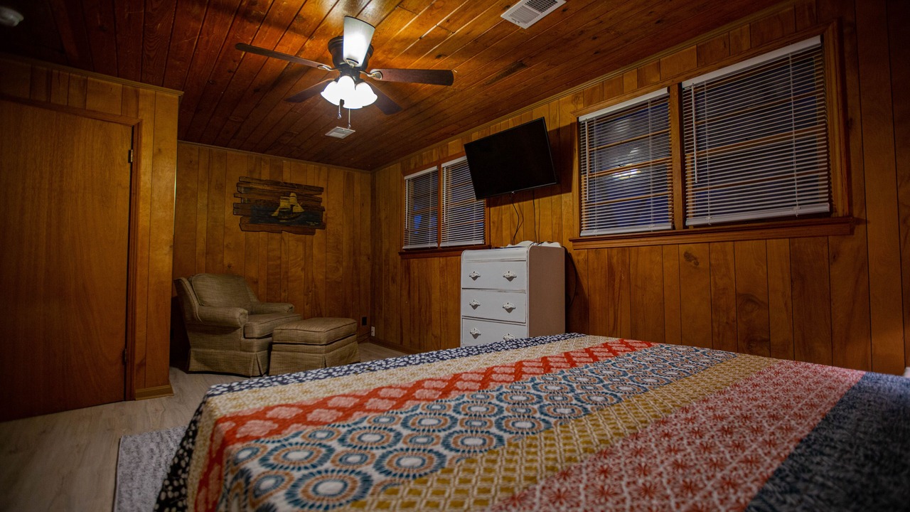 Photo of Bedroom in Tuscaloosa