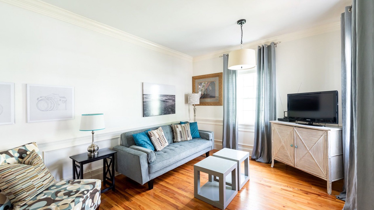 Photo of Livingroom in Beach Institute