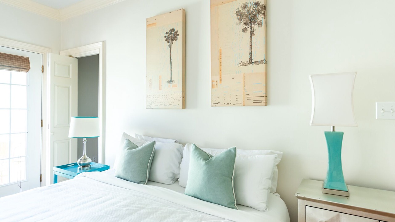 Photo of Bedroom in Beach Institute