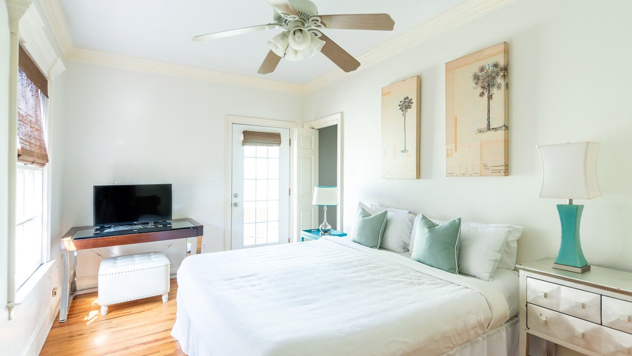 Photo of Bedroom in Beach Institute