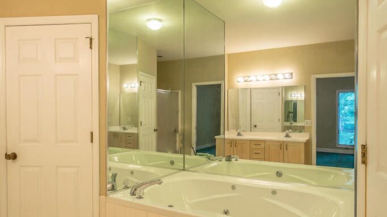 Photo of Bathroom in Lookout Mountain