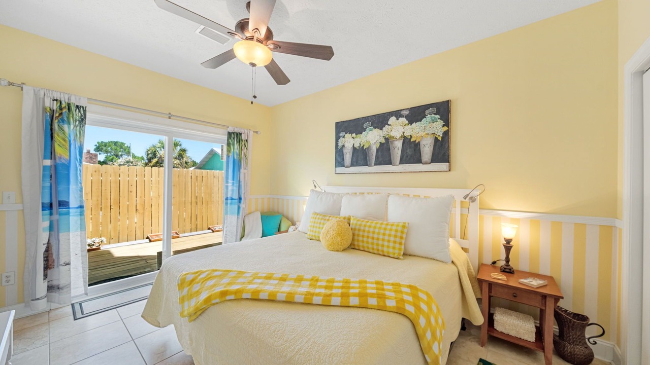 Photo of Bedroom in Holiday Beach