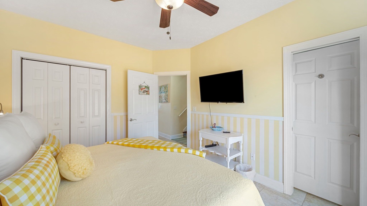Photo of Bedroom in Holiday Beach