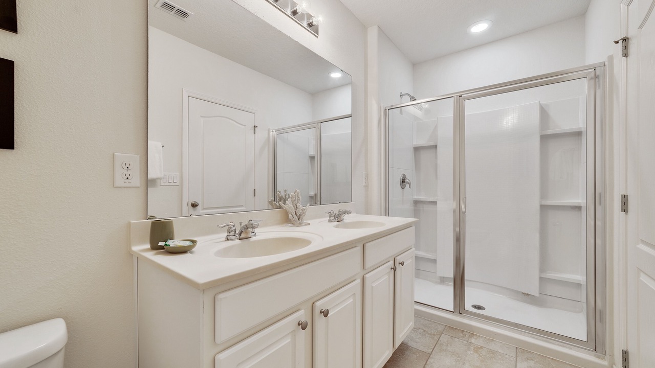 Photo of Bathroom in Loughman