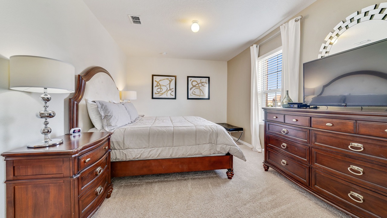 Photo of Bedroom in Loughman
