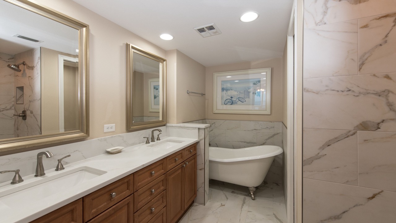Photo of Bathroom in Pensacola Beach