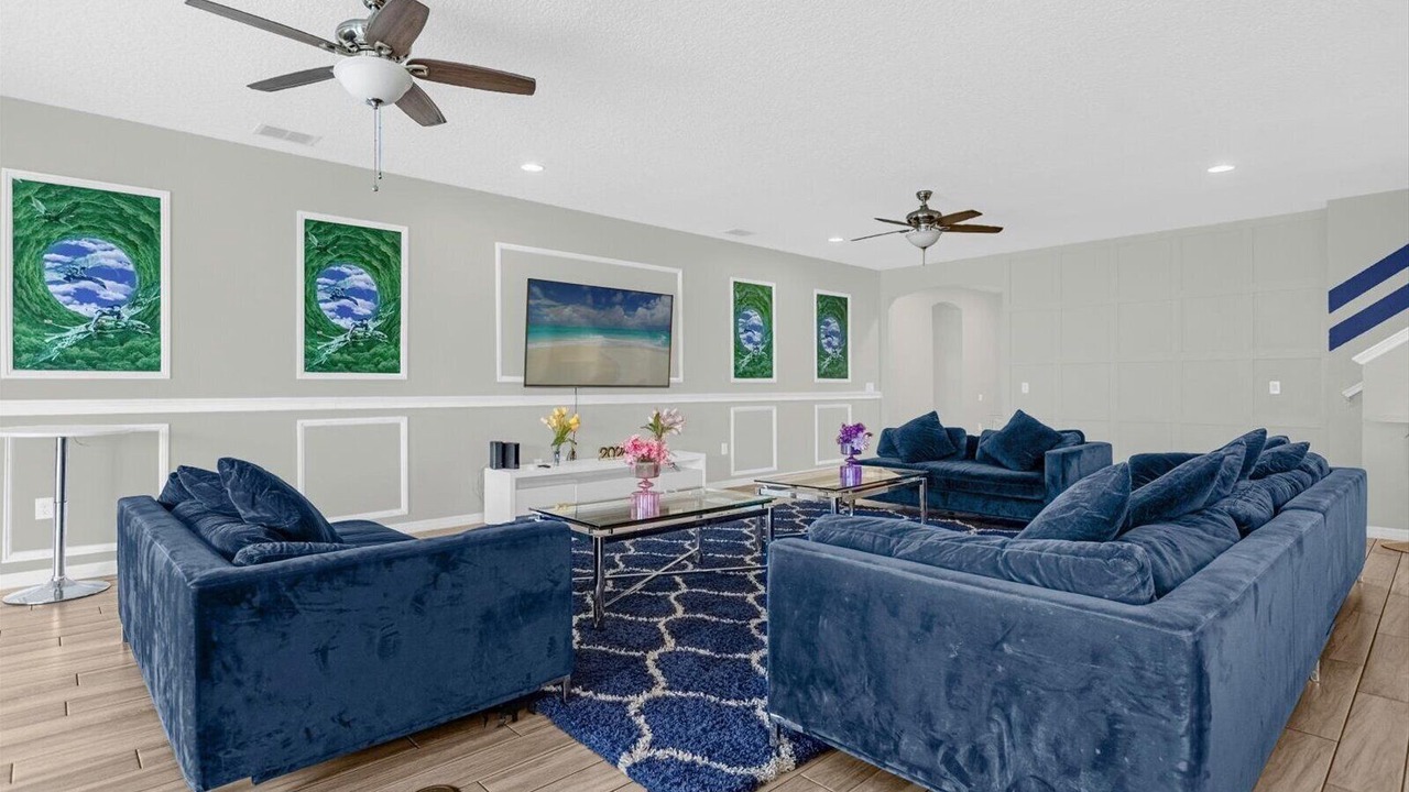 Photo of Livingroom in Loughman