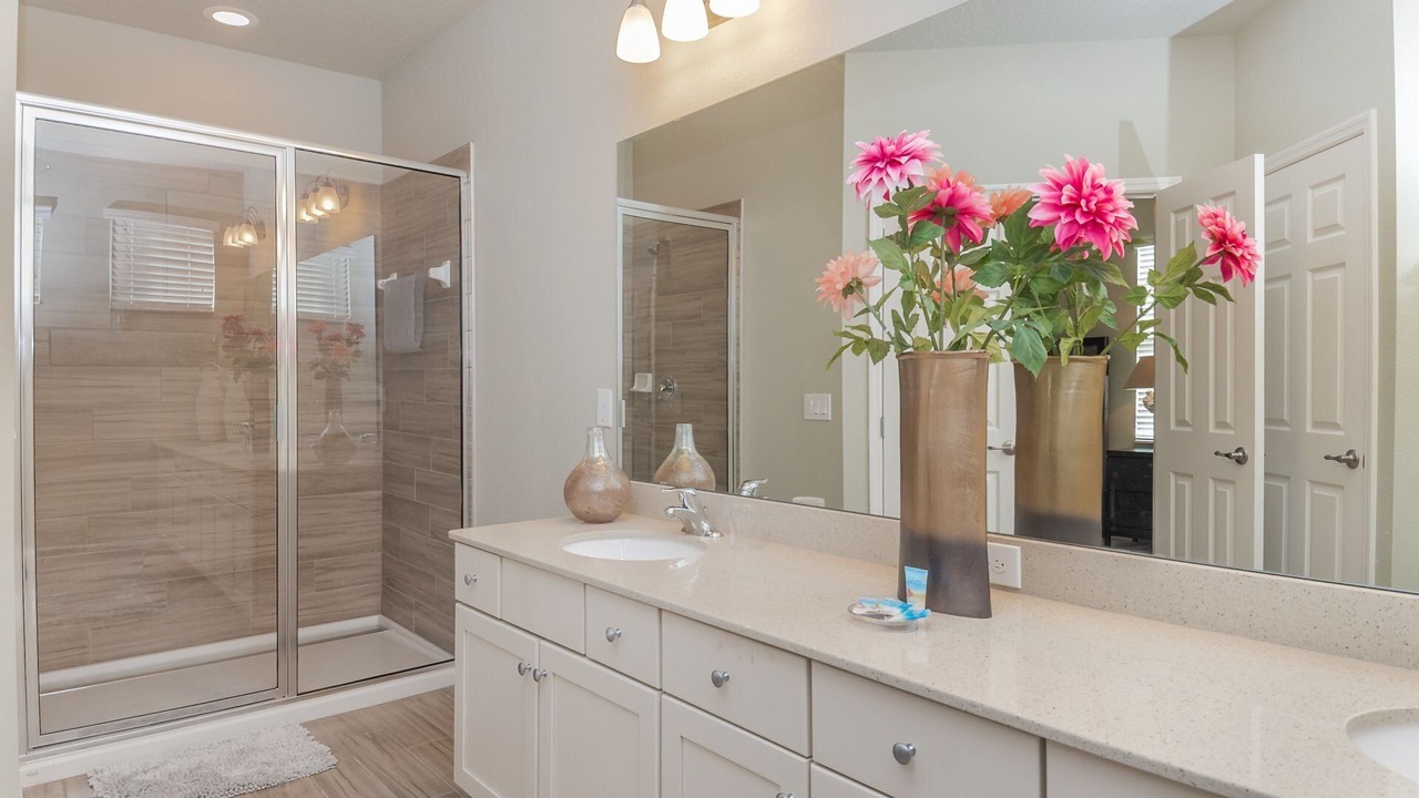 Photo of Bathroom in Loughman