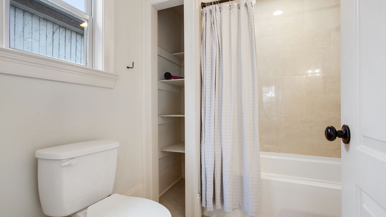 Photo of Bathroom in Mid-City District