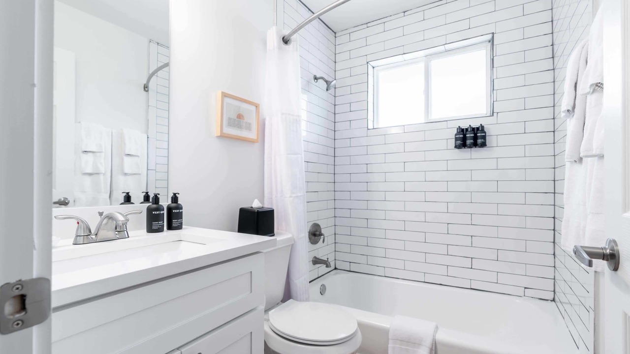 Photo of Bathroom in Lindridge-Martin Manor