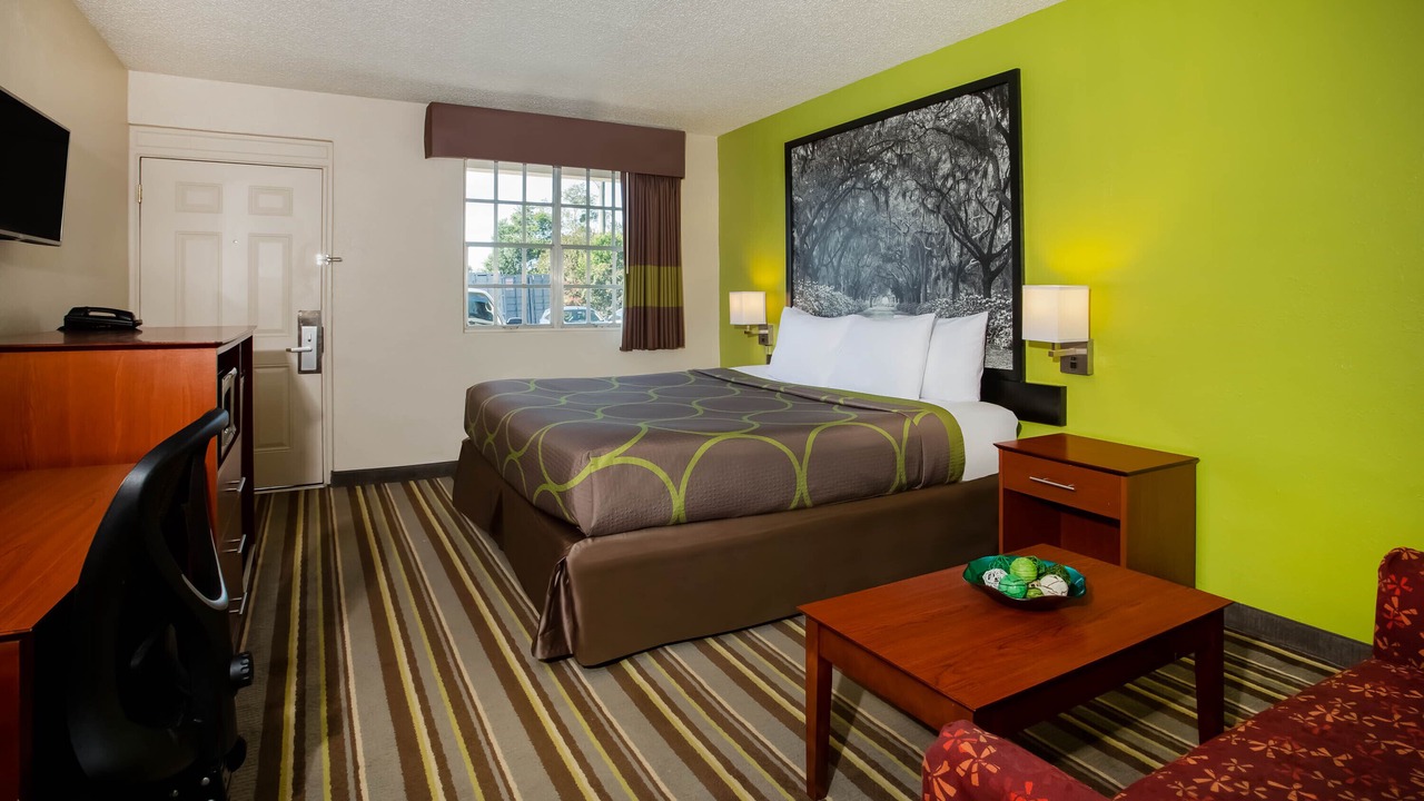 Photo of Bedroom in Lake City