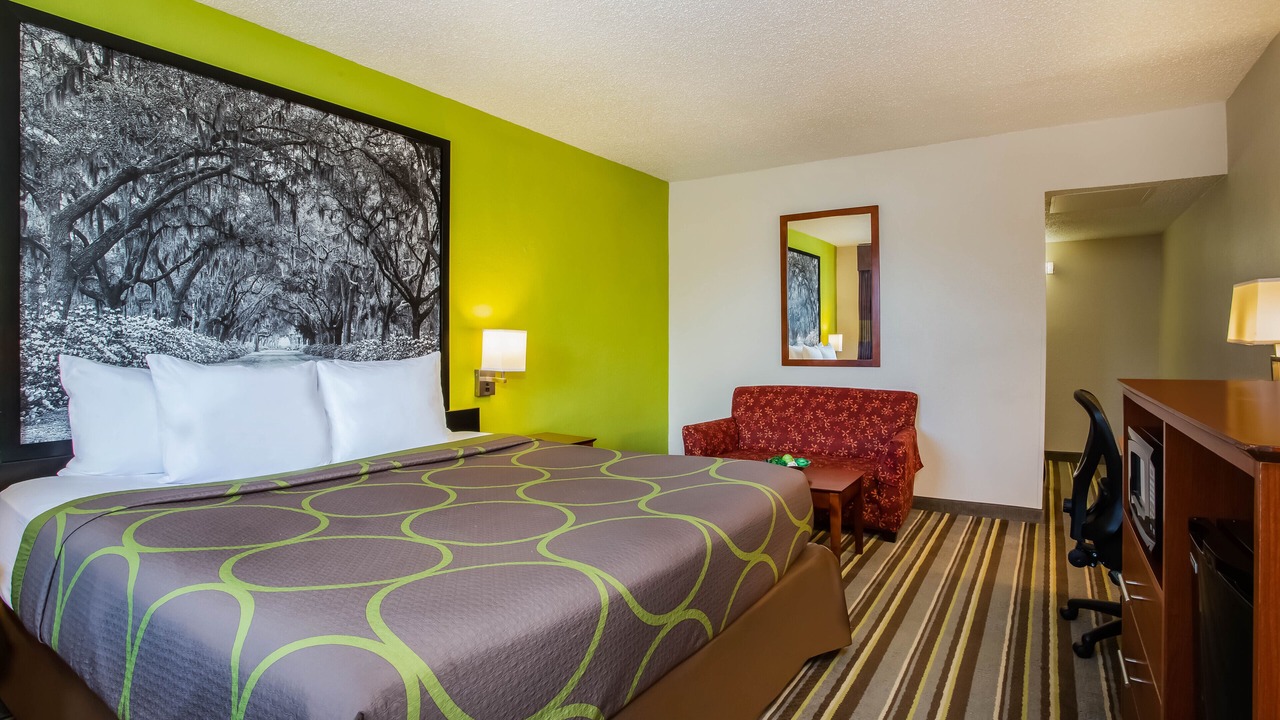 Photo of Bedroom in Lake City