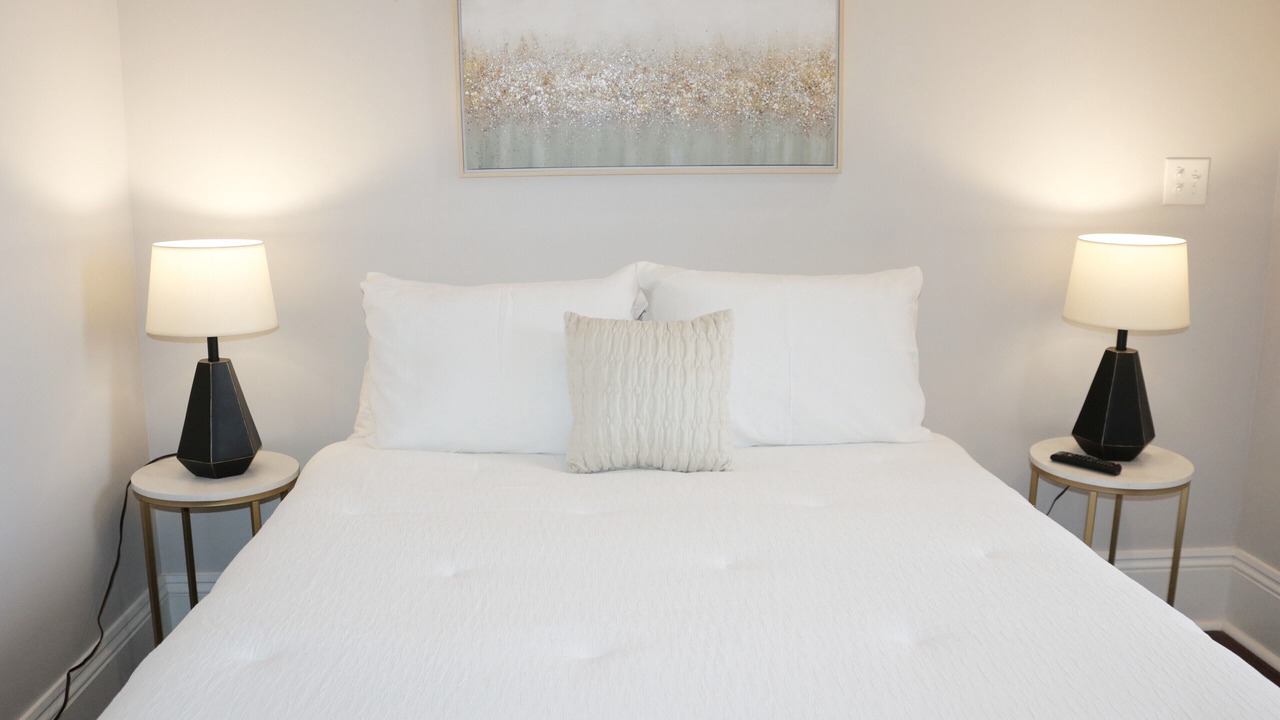 Photo of Bedroom in Lower Garden District