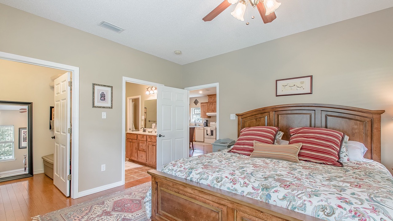 Photo of Bedroom in Loxley