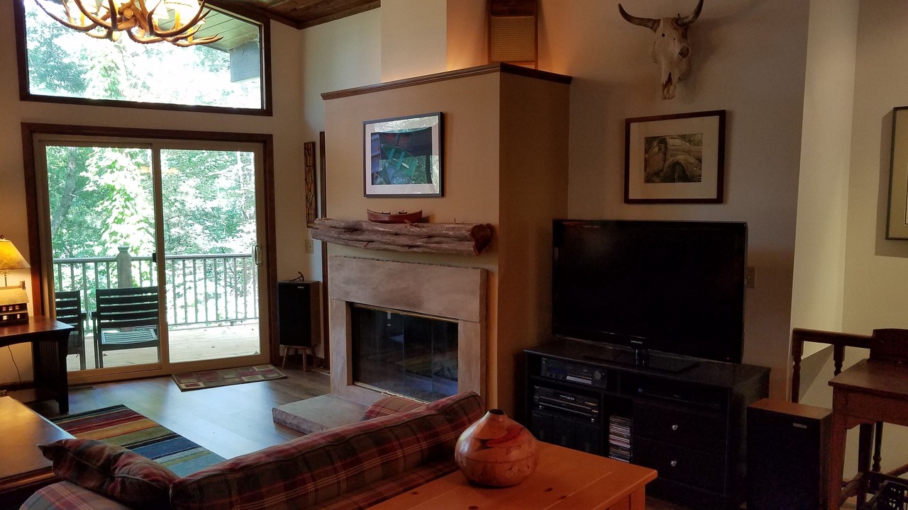Photo of Livingroom in Reed Creek