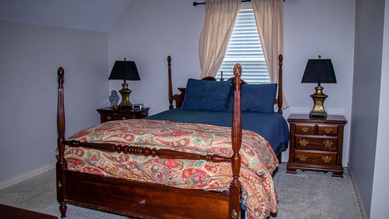 Photo of Bedroom in Tuscaloosa