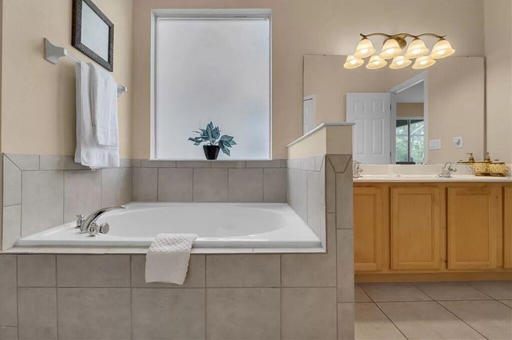 Photo of Bathroom in Watersong