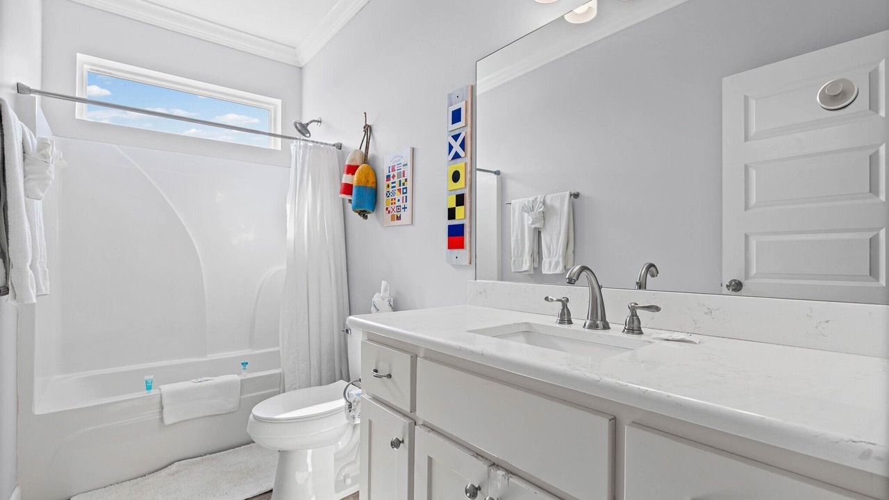 Photo of Bathroom in Dauphin Island
