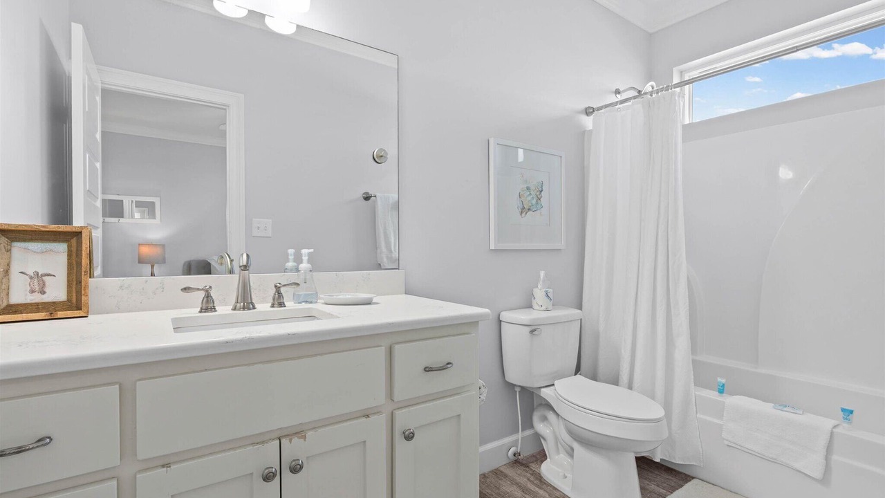 Photo of Bathroom in Dauphin Island