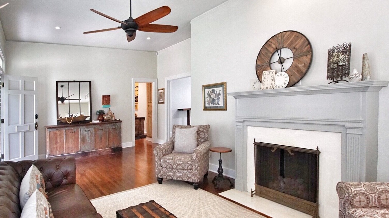 Photo of Livingroom in Greater Belhaven