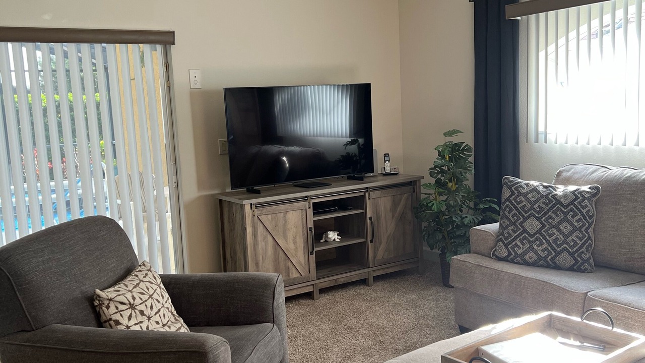 Photo of Livingroom in West Stonebridge