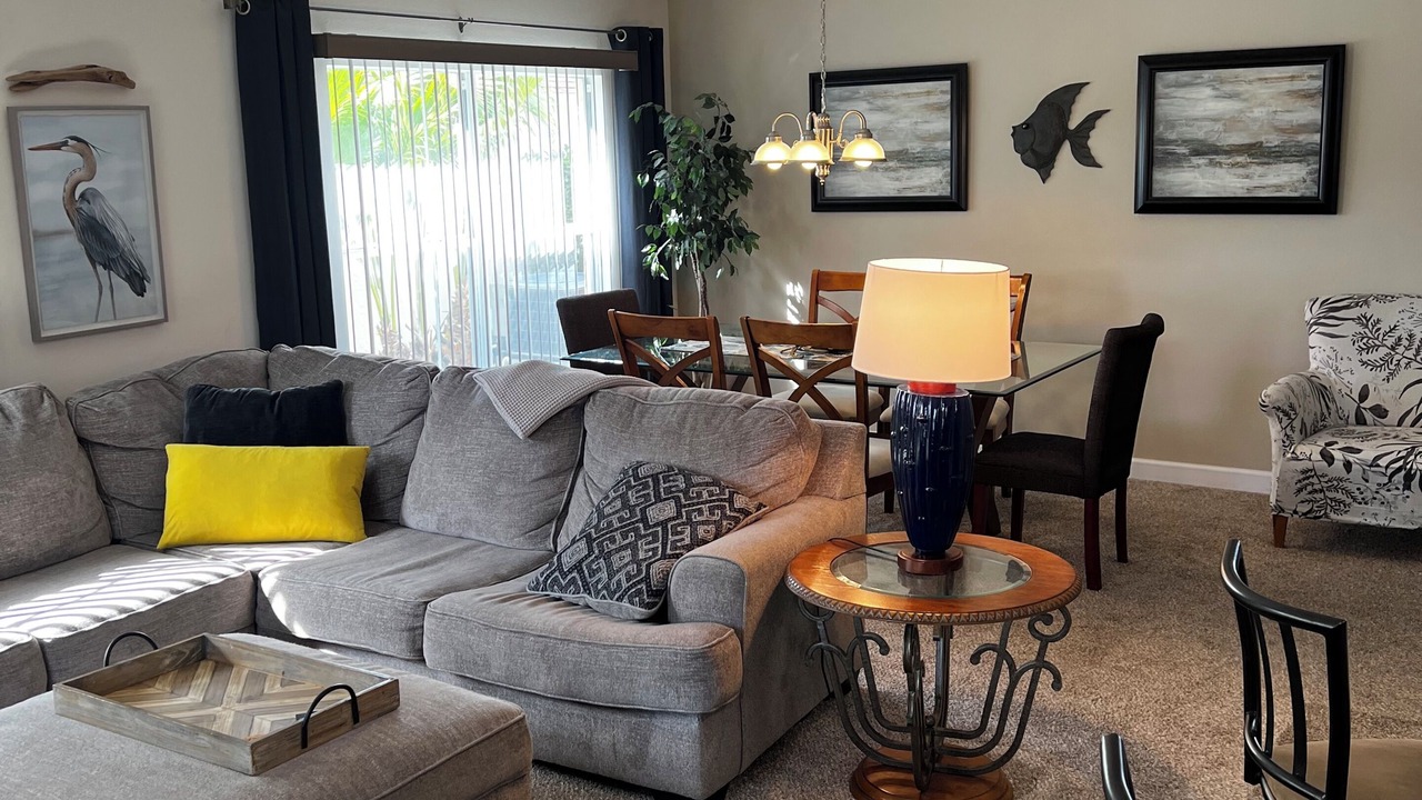 Photo of Livingroom in West Stonebridge