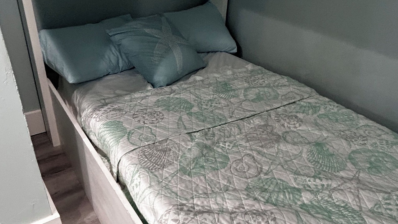 Photo of Bedroom in Holiday Isle