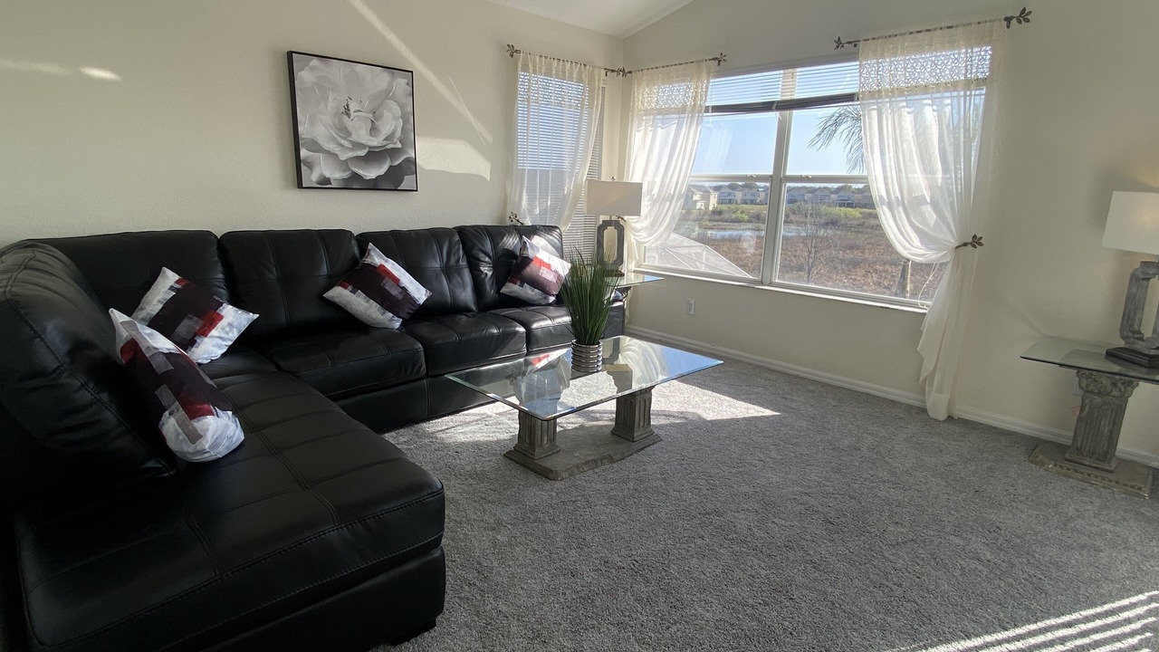 Photo of Livingroom in West Haven