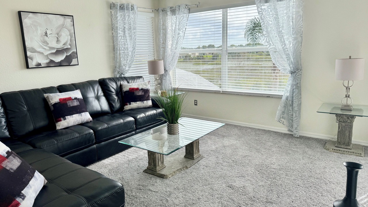 Photo of Livingroom in West Haven