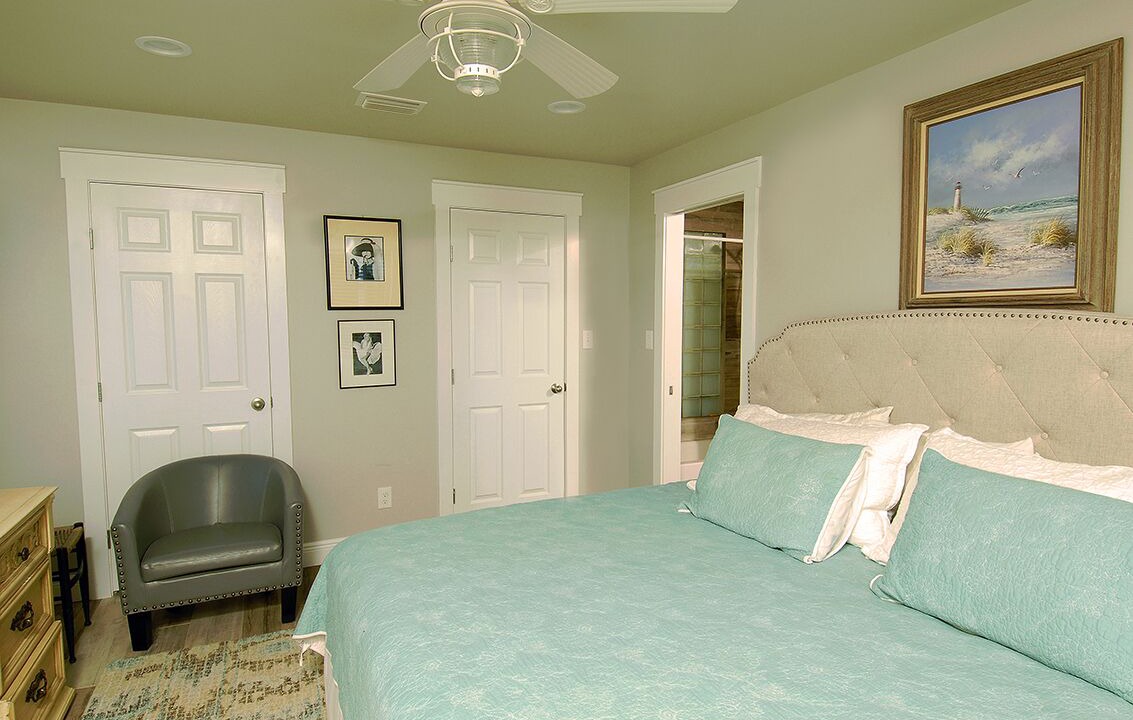 Photo of Bedroom in Lillian