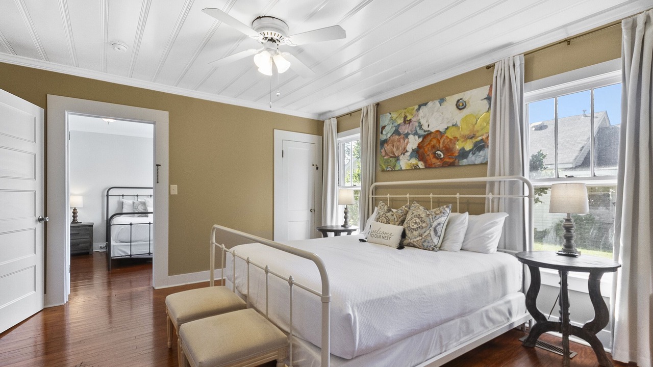 Photo of Bedroom in Northport