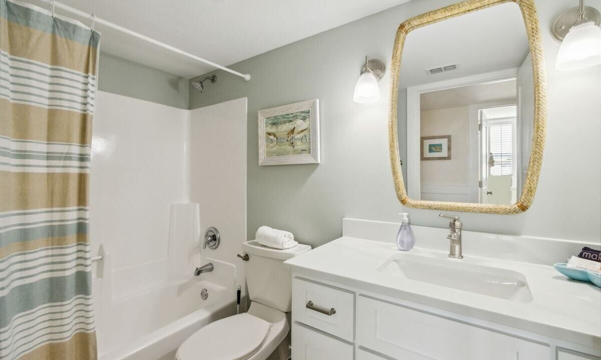 Photo of Bathroom in Fernandina Beach