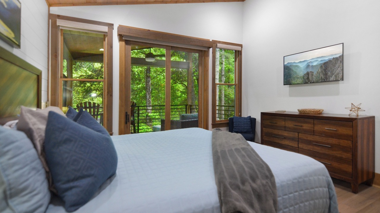 Photo of Bedroom in Ellijay