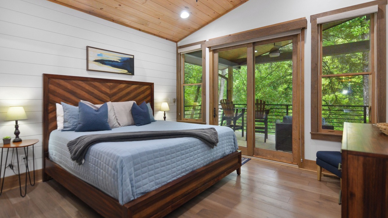 Photo of Bedroom in Ellijay