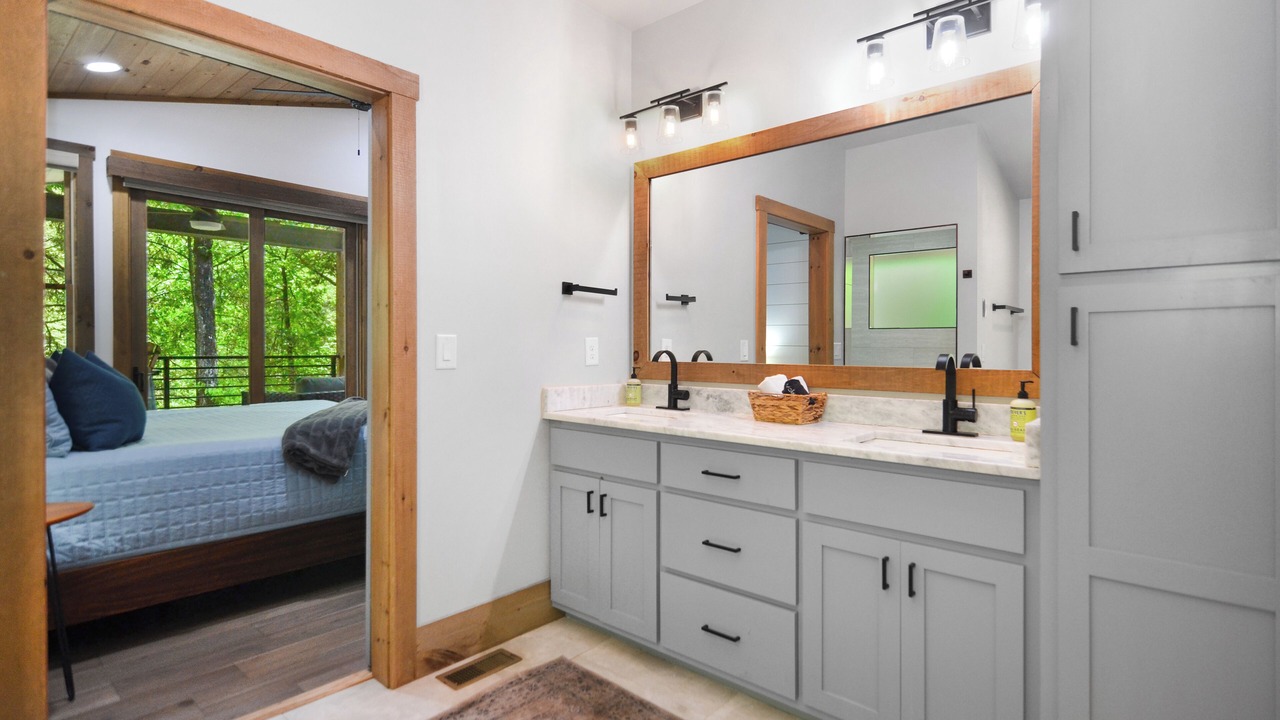 Photo of Bathroom in Ellijay