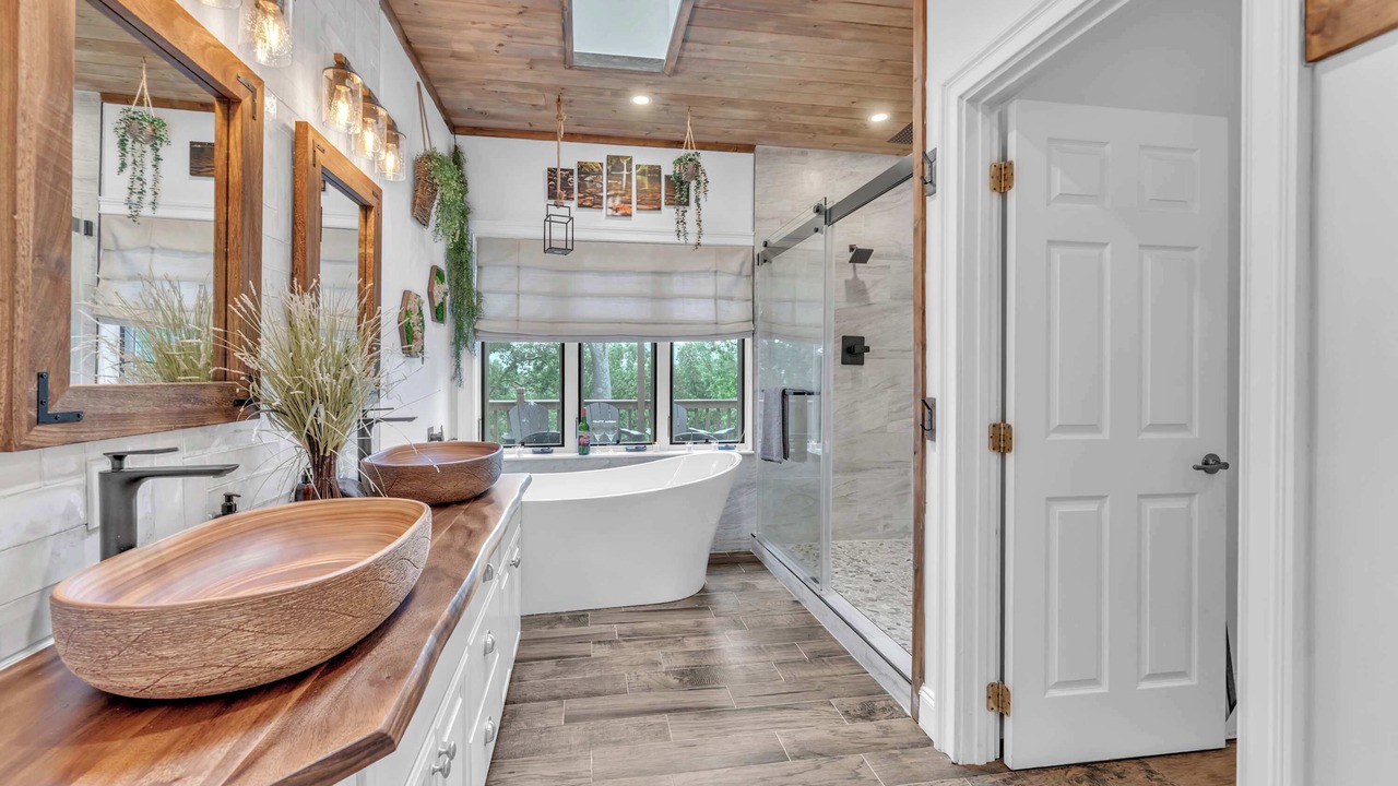 Photo of Bathroom in Wildwood
