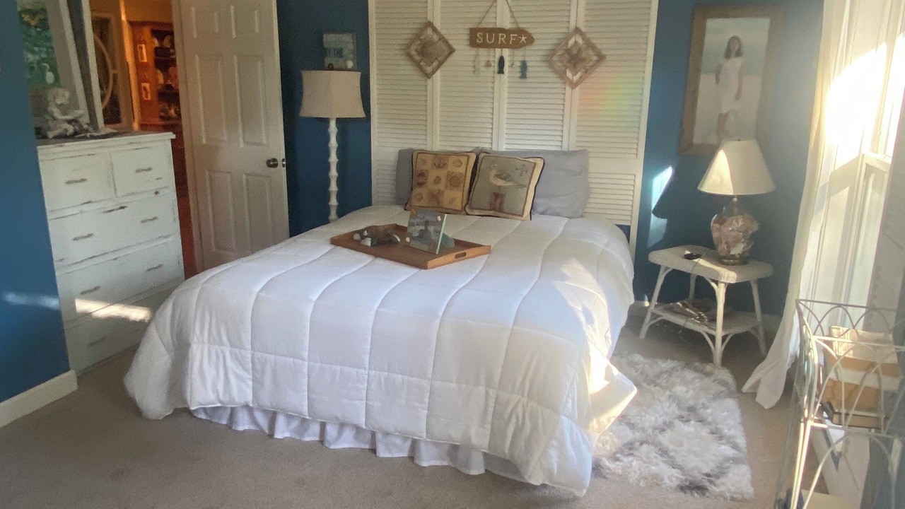 Photo of Bedroom in Clinton