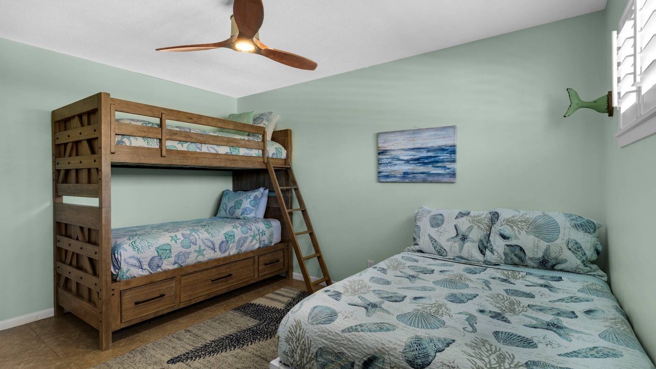 Photo of Bedroom in Crescent Beach