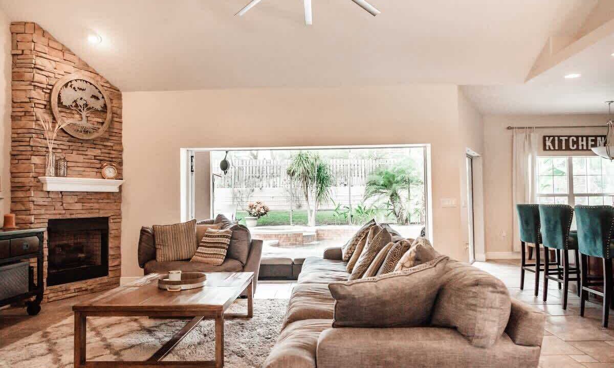 Photo of Livingroom in Plymouth