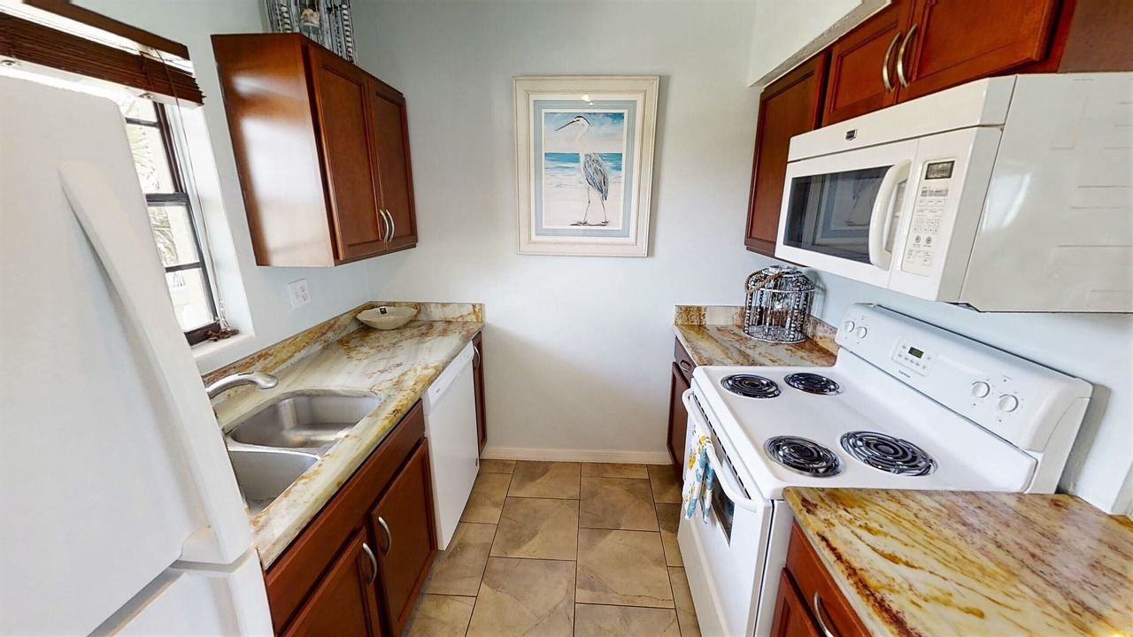Photo of Kitchen in Ormond-by-the-Sea